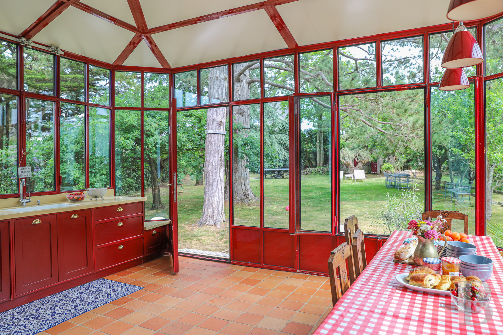 Sur l’Île-aux-Moines, dans le golfe du Morbihan, une maison de famille les pieds dans l’eau - photo  n°14